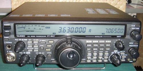 Yaesu FT-847 transceiver