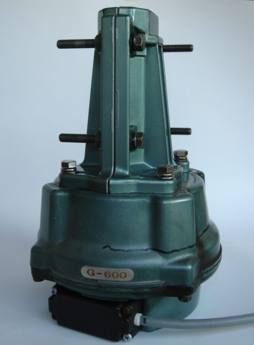 Yaesu G-600 rotator.